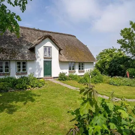 Thatched In Holiday home *