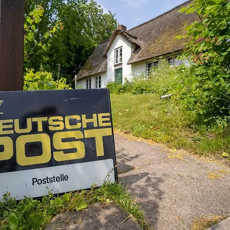 Σπίτι διακοπών Reetgedecktes In Mit Sauna Westerhever