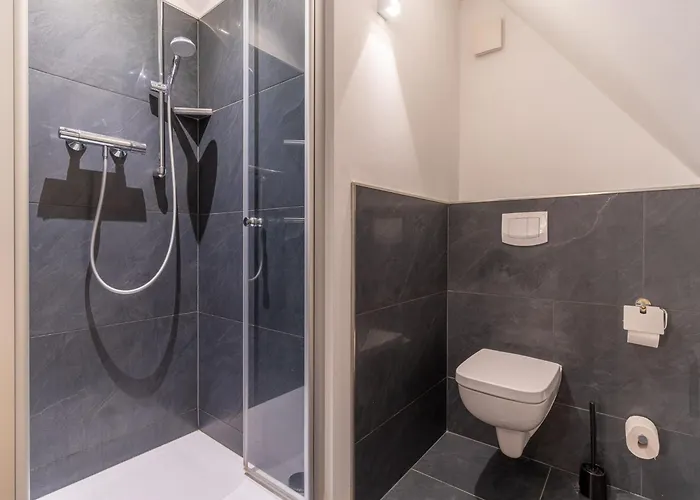 Reetgedecktes In Mit Sauna 베스테르헤버